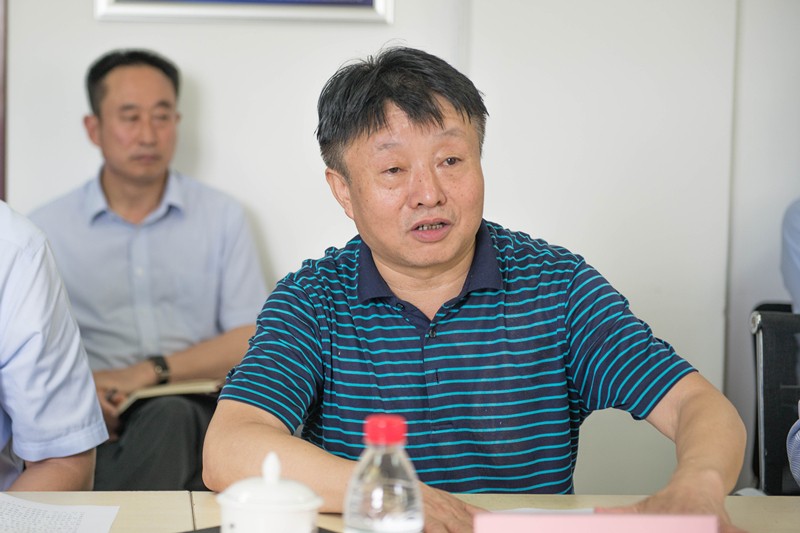 省委组织部副部长范永斌到亚星yaxin集团调研